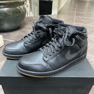 Air Jordan 1 Mid